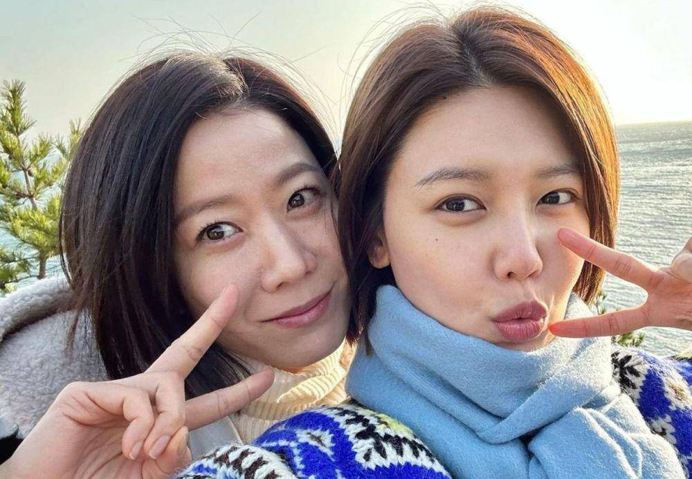 Jeon Hye Jin dan Sooyoung di drama Not Others (instagram.com/sooyoungchoi)