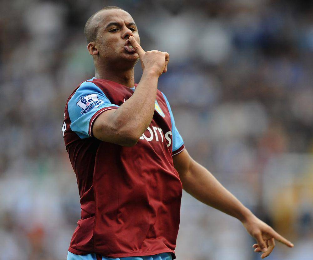 Gabriel Agbonlahor (twitter.com/AVFCOfficial)