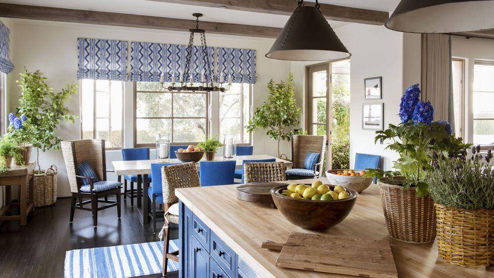 inspirasi ruangan rumah warna biru (countryliving.com)