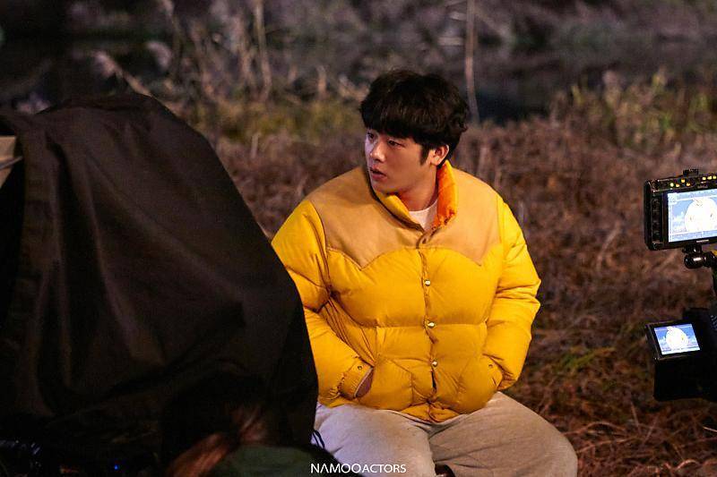 cuplikan Lee Jung Ha di balik layar drakor Moving (post.naver.com/나무엑터스)