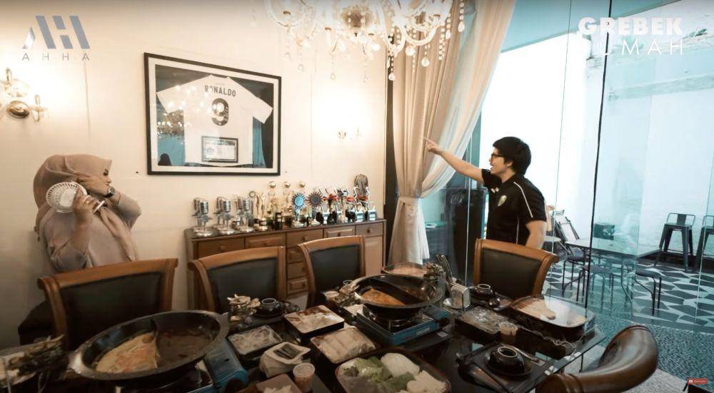 potret rumah baru Lesti Kejora dan Rizky Billar (youtube.com/attahalilintar)