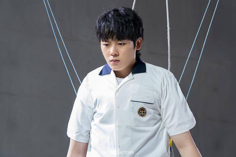 cuplikan Lee Jung Ha di balik layar drakor Moving (post.naver.com/나무엑터스)