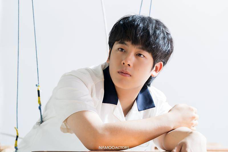 cuplikan Lee Jung Ha di balik layar drakor Moving (post.naver.com/나무엑터스)