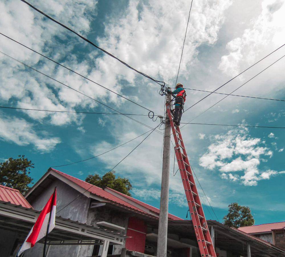 Kabel milik PLN tidak tergumpal dan terpilin rapi (dok. PLN)