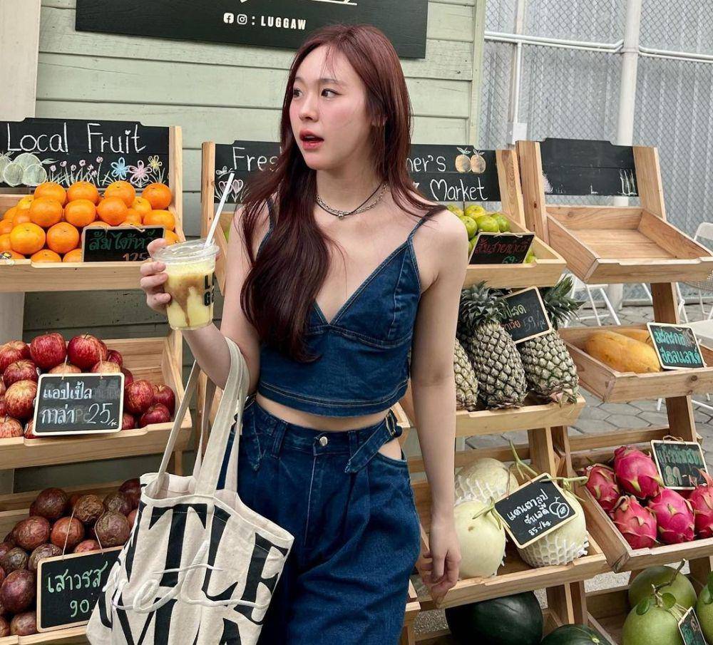 ide outfit one set ala June Wanwimol (instagram.com/junewanwimol19)