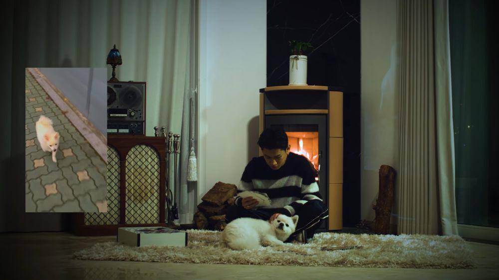 cuplikan MV "Nighty Night" (youtube.com/Crush)