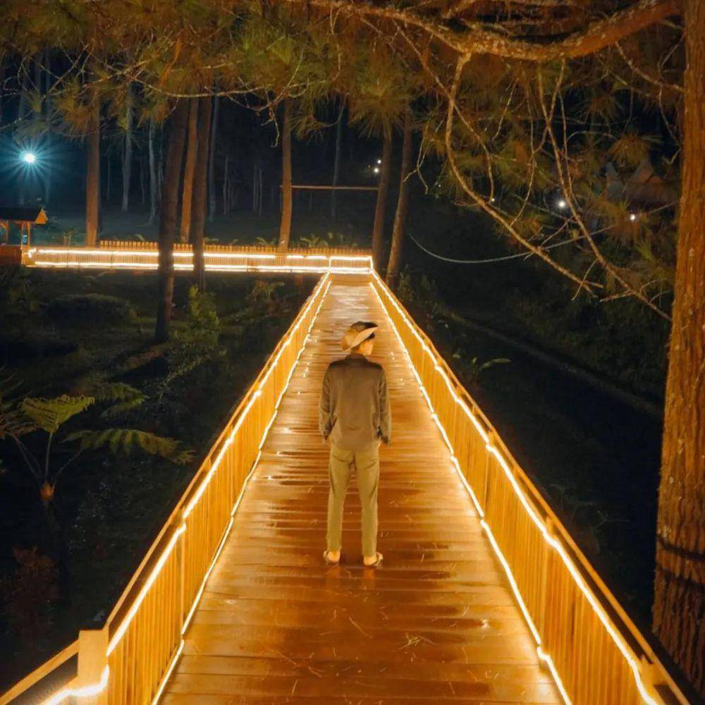 Taman Wisata Kebon Pines (instagram.com/kebon_pines)