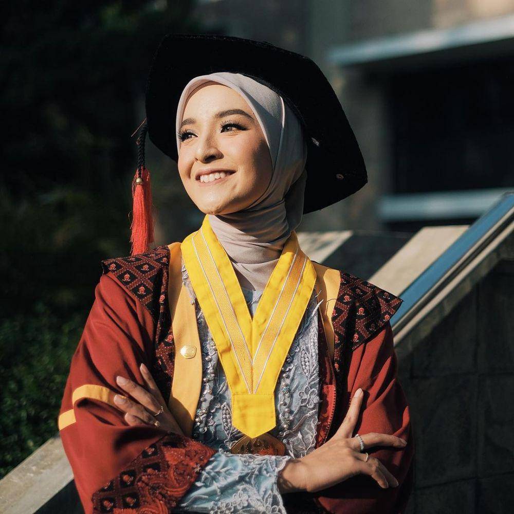 potret Nabila Ishma wisuda (@avvesomeproject via instagram.com/nabilaishma)