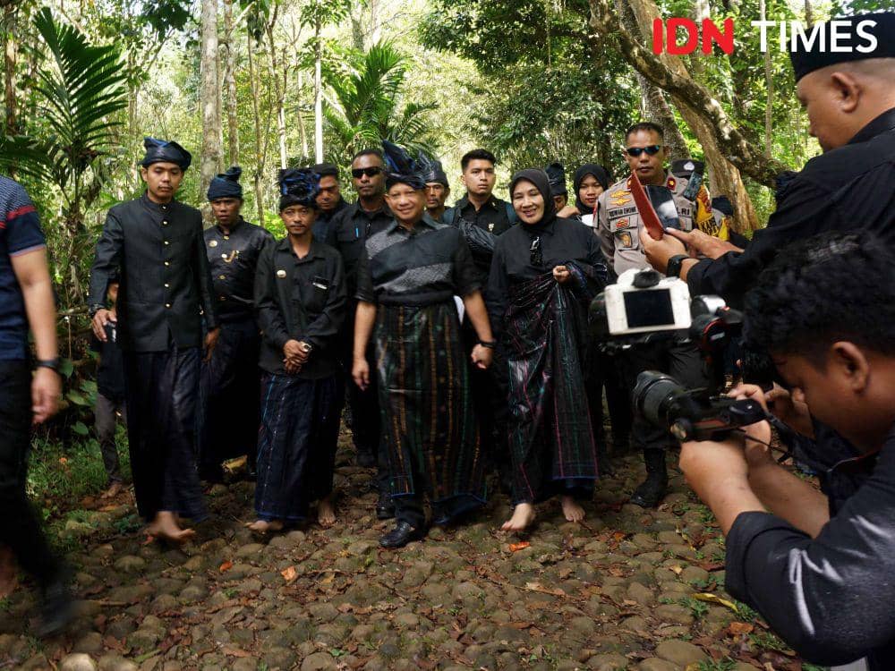 Mendagri Diberi Gelar Kehormatan dari Pimpinan Adat Ammatoa Kajang