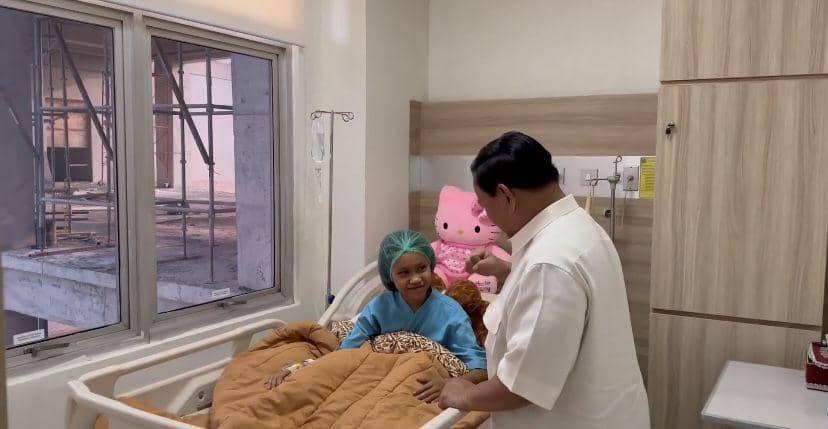 potret Prabowo jenguk Nabila, bocah yang selamatkan kucing (Instagram.com/prabowo)