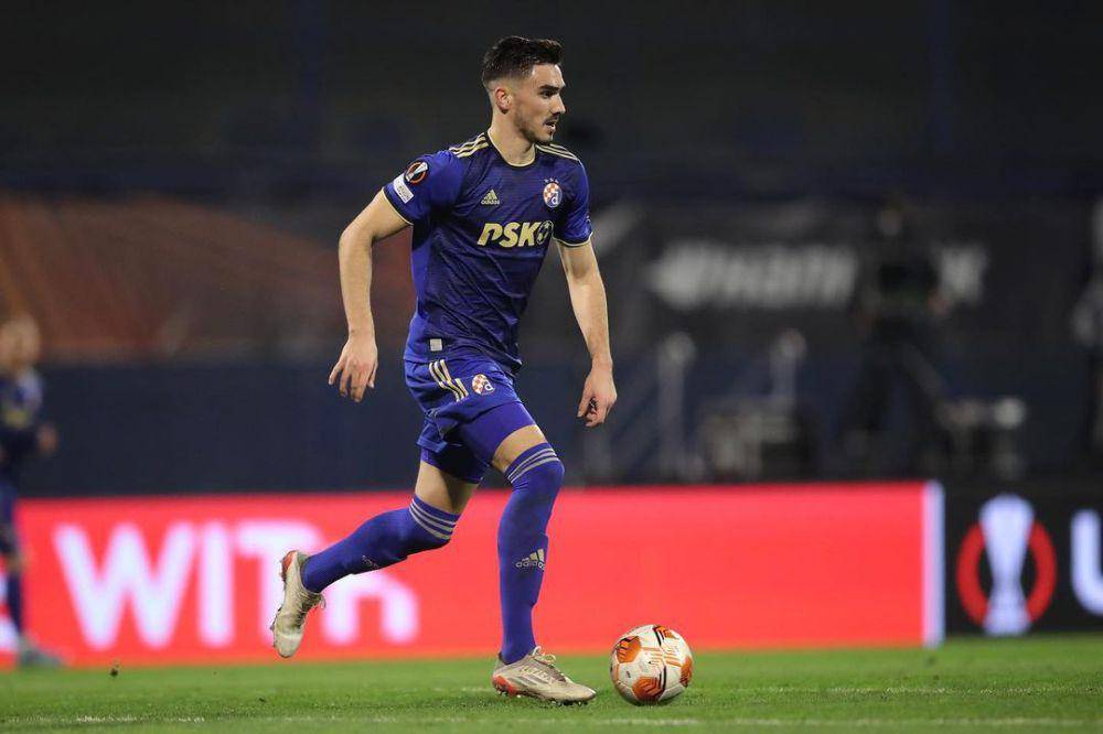 Josip Sutalo saat berseragam Dinamo Zagreb. (instagram.com/josip.sutalo)