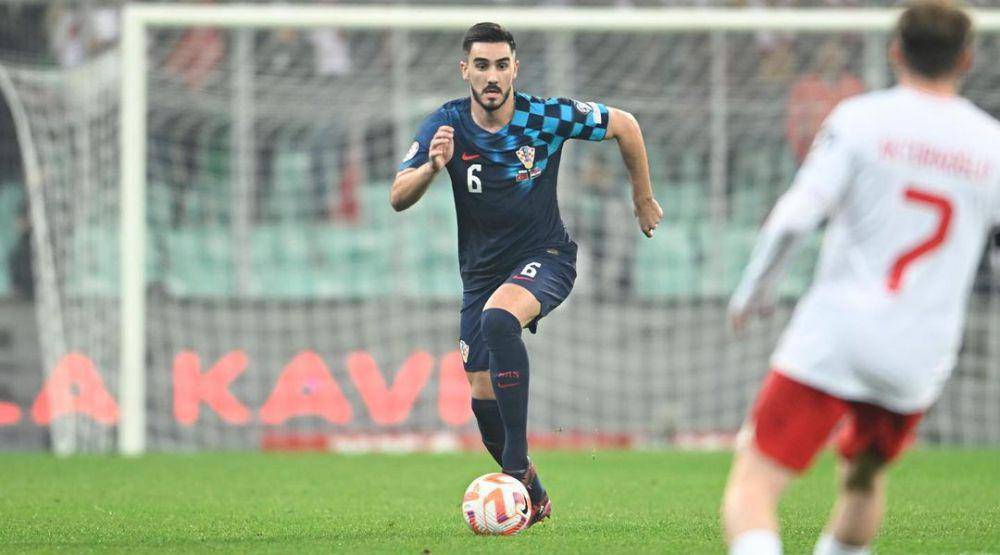 Josip Sutalo saat berseragam Timnas Kroasia. (instagram.com/josip.sutalo)