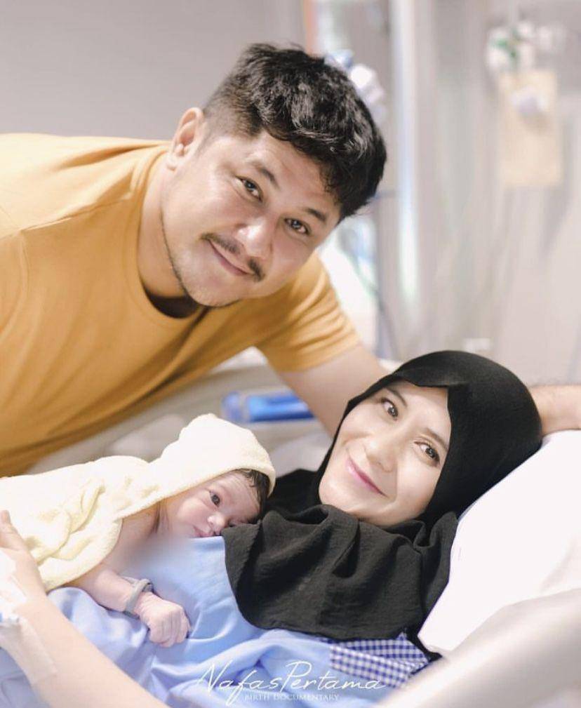 potret hamil Ryana Dea hingga lahiran anak ketiga (Instagram.com/ryana_dea)