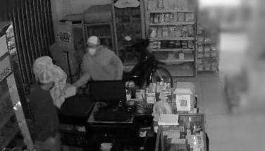 Apesnya Warga Ngawi, Dua Minimarket Dibobol Maling dalam Enam Bulan