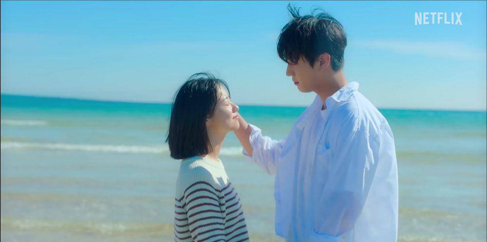 Still Cut A Time Called You (instagram.com/netflixkr)