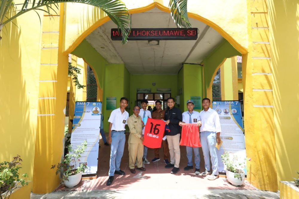 PT Perta Arun Gas Beri Bantuan untuk Siswa SMA Negeri 7