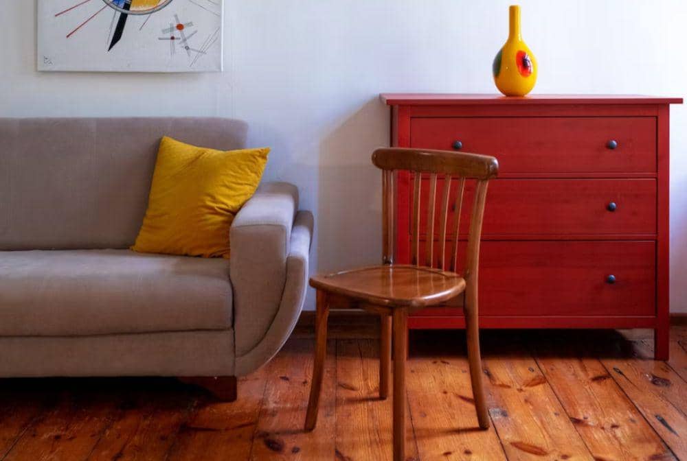 Dekorasi vintage(unsplash.com/@oksanataran)