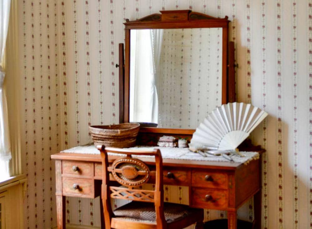 Dekorasi vintage(unsplash.com/@hlandkammer)