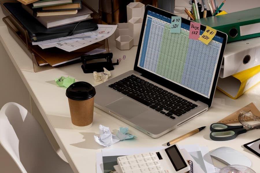 Cara Menggunakan Rumus HLOOKUP di Excel dan Contohnya