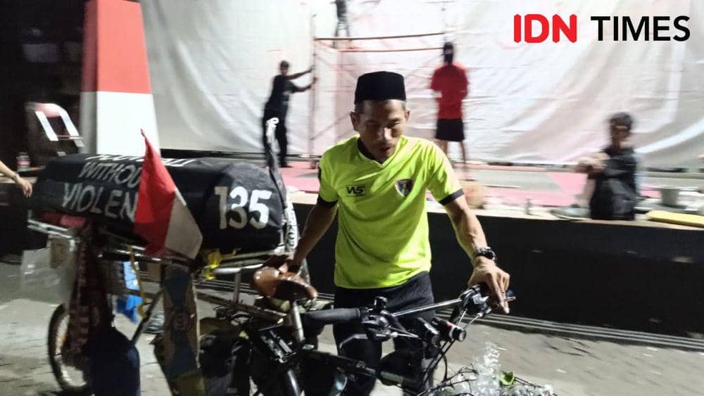 Pak Midun Tuntut Keadilan Tragedi Kanjuruhan Akhirnya Tiba di Jakarta