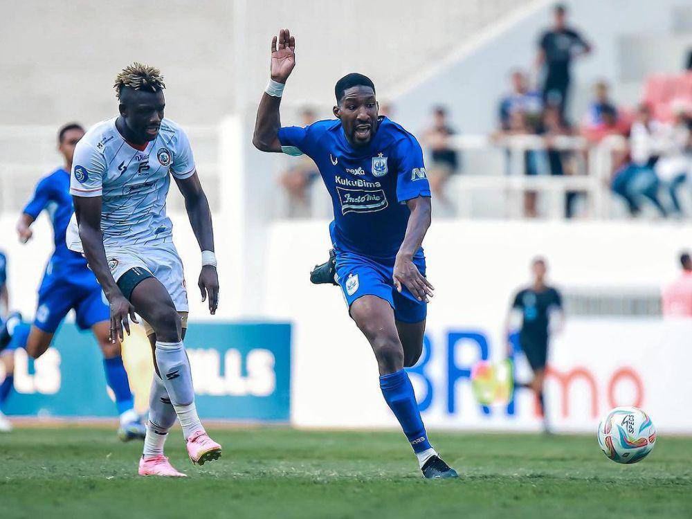 Arema FC saat menghadapi PSIS Semarang pada putaran pertama Liga 1 Indonesia 2023/2024. (instagram.com/psisfcofficial)