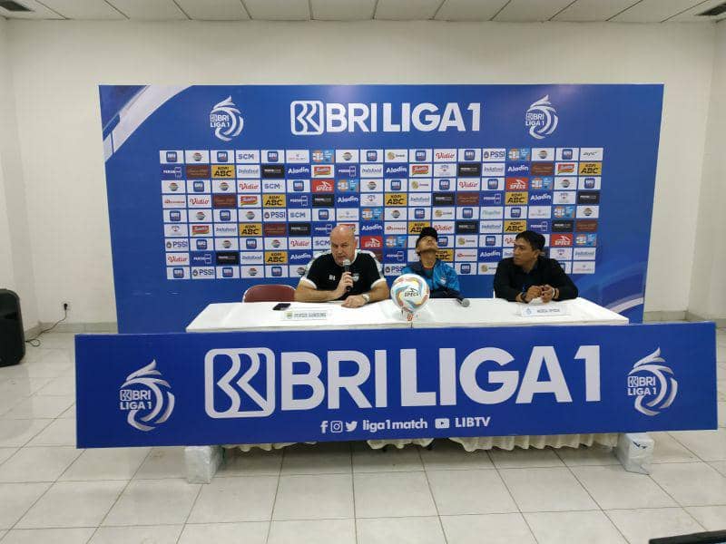 Tiga Pertandingan Bojan Hondak Tanpa Kemenangan Persib