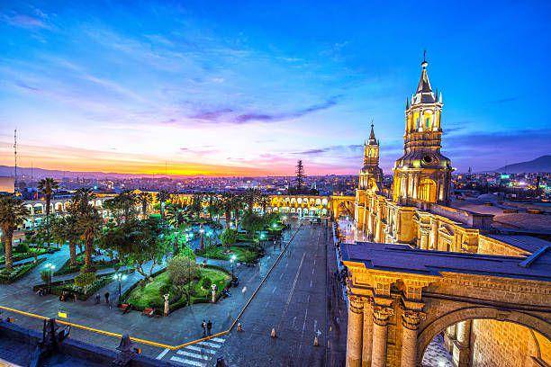 Pusat bersejarah kota Arequipa yang ditetapkan sebagai situs warisan UNESCO (Istockphoto.com/DC_Colombia)