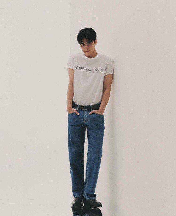 potret Park Seo Joon (instagram.com/bn_sj2013)