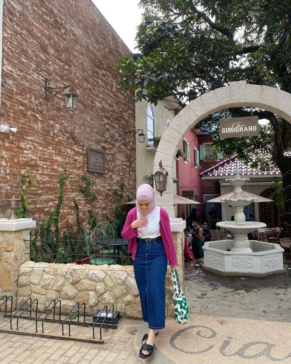 Inthira Klhaudya Kusnara (instagram.com/inthiraclhaudya)