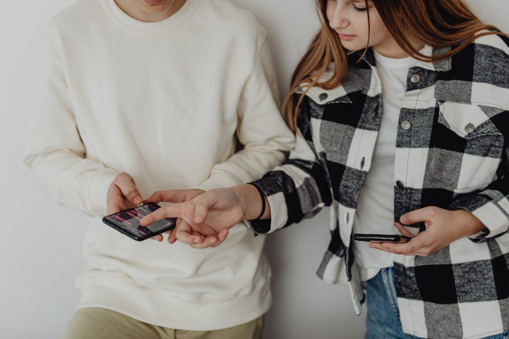 5 Bahaya jika Terus Membandingkan Diri dengan Orang Lain