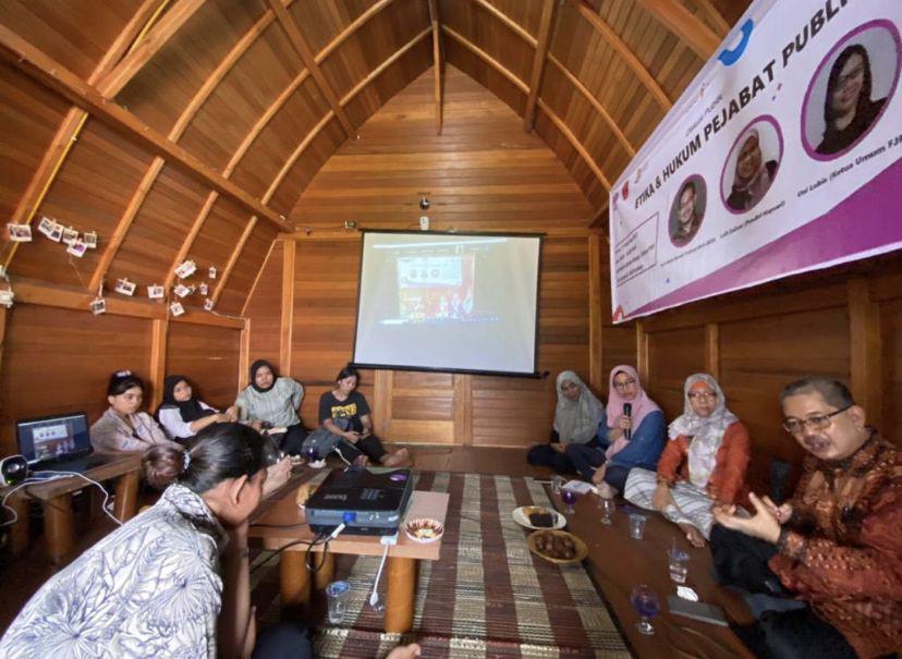 Publik Berhak Kritik Kinerja dan Etika Pejabat Publik