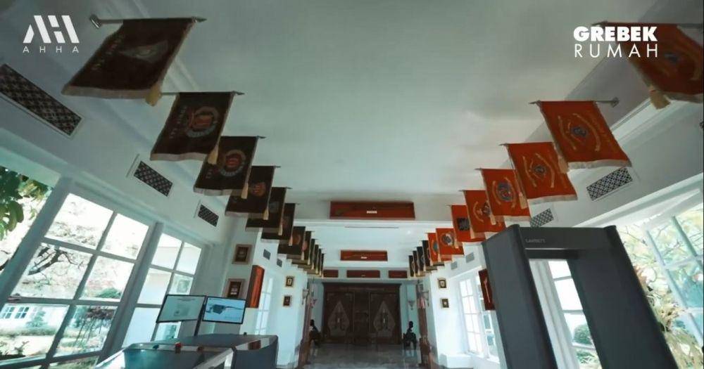 kantor Prabowo Subianto (youtube.com/attahalilintar)