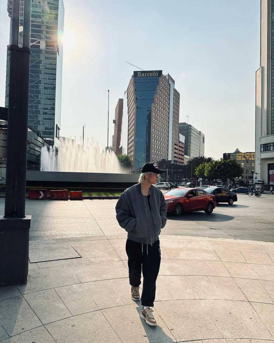 Mark NCT (instagram.com/onyourm__ark)