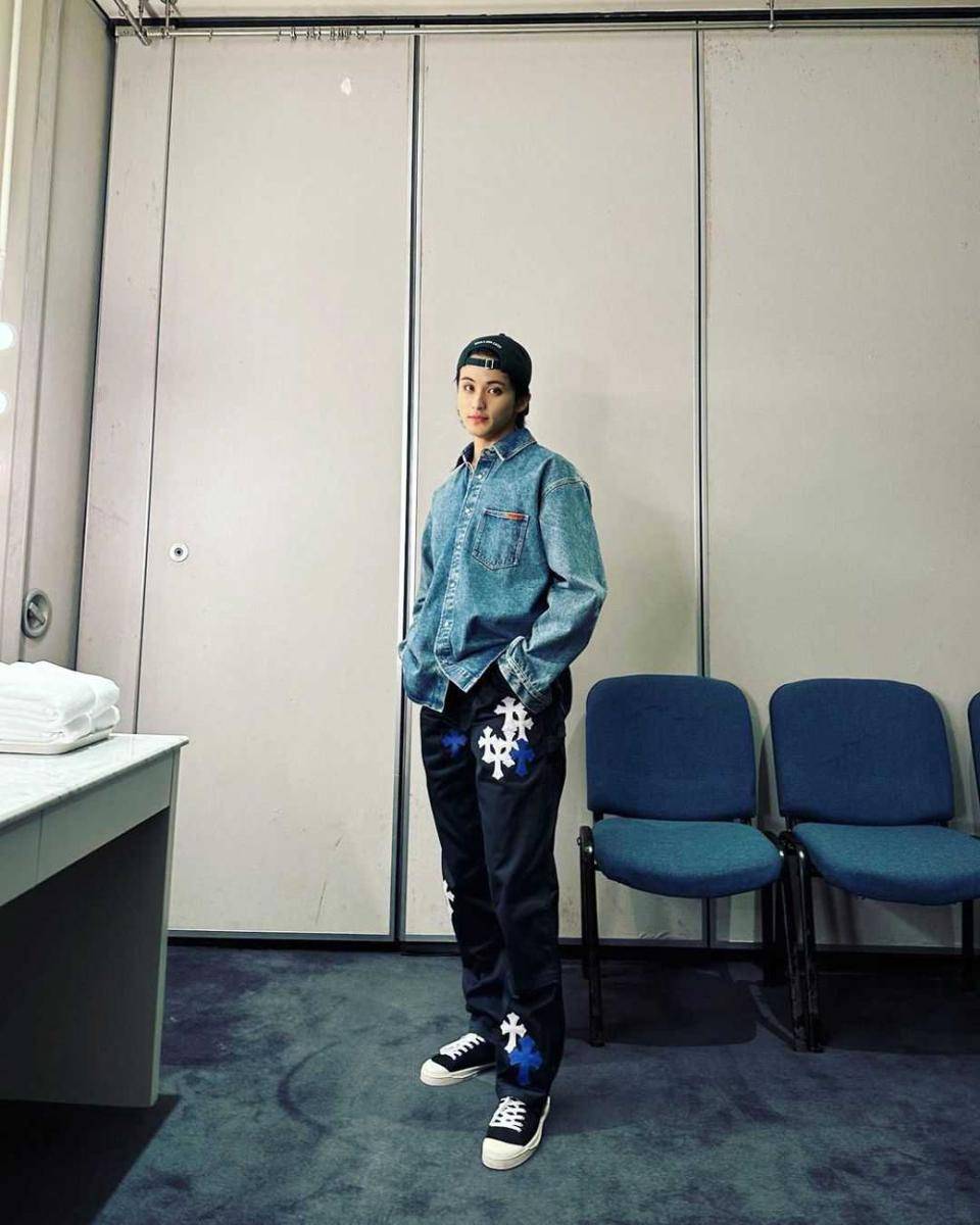 Mark NCT (instagram.com/onyourm__ark)