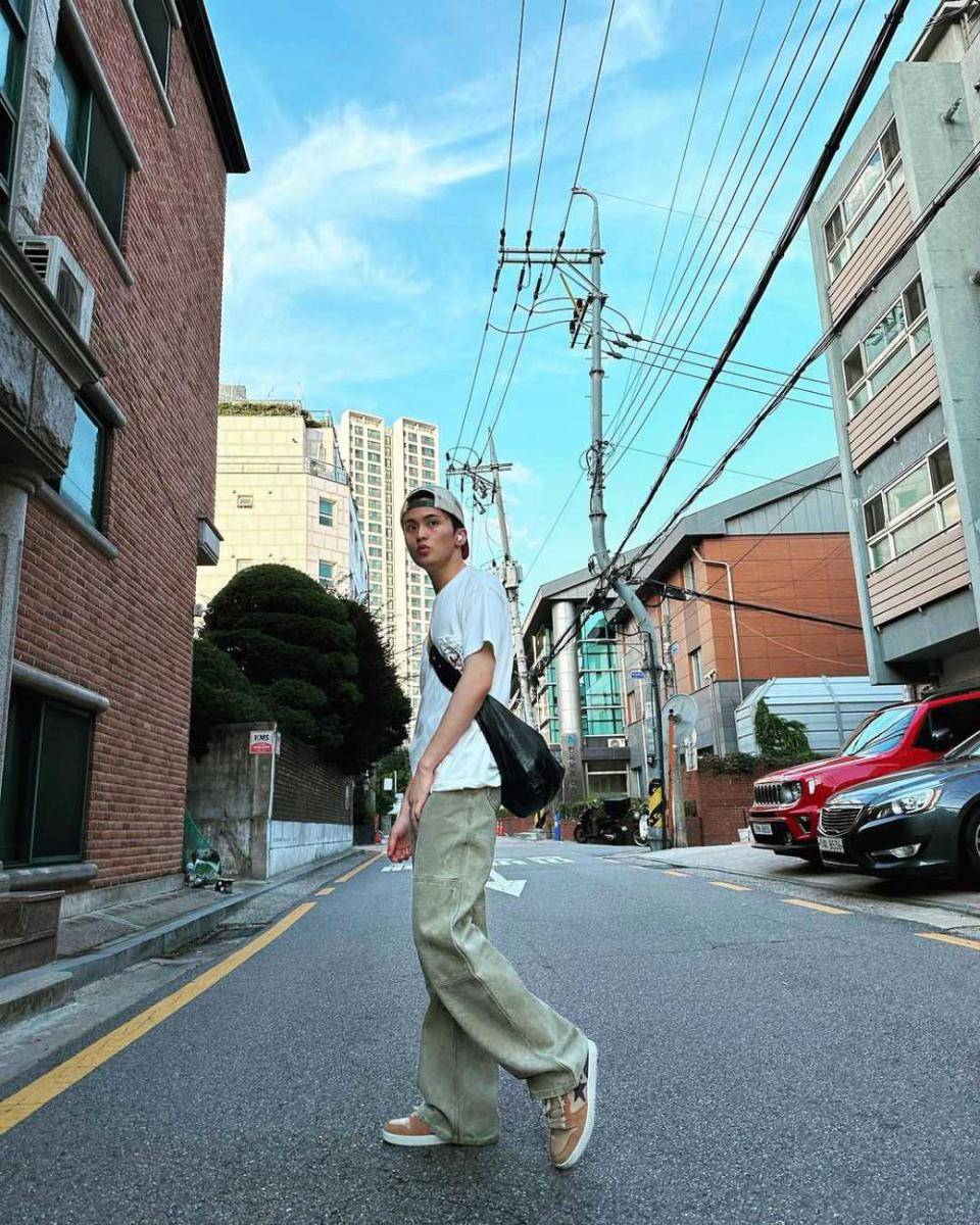 Mark NCT (instagram.com/onyourm__ark)