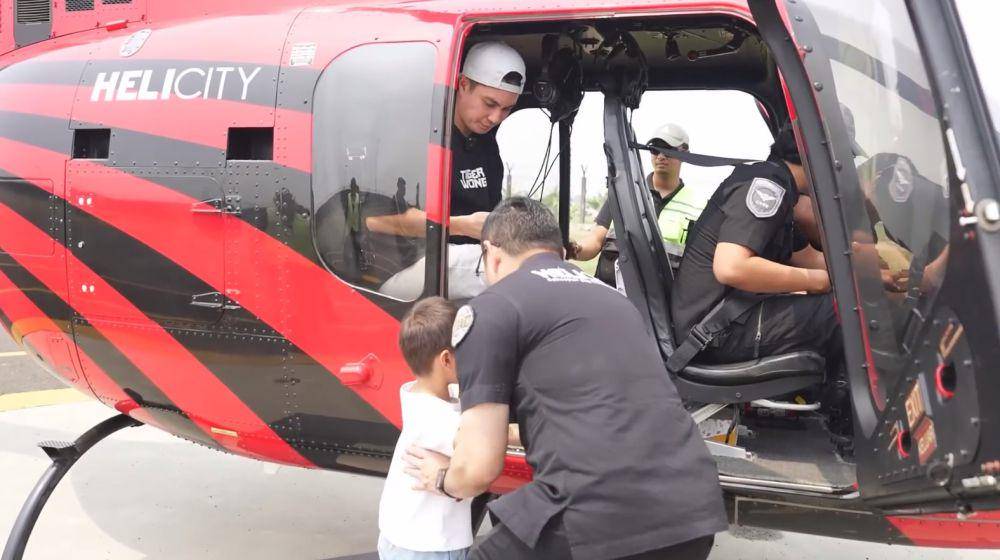 Baim Wong ajak Kiano naik helikopter (YouTube.com/Baim Paula)