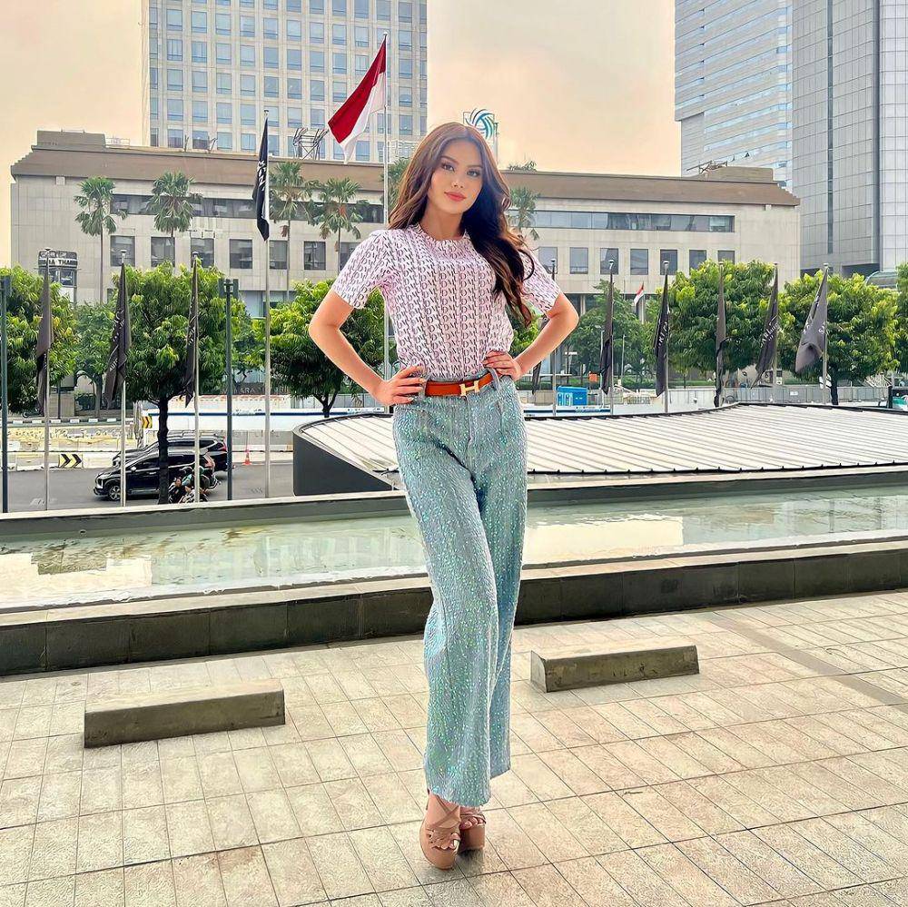 OOTD stylish Fabienne Nicole (instagram.com/fabienne_fng)