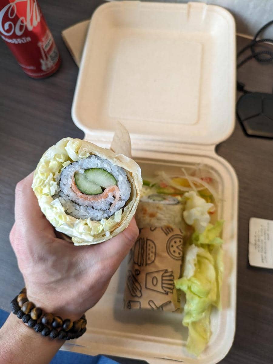 potret jenis sushi gak masuk akal (reddit.com/user/Epogdoan)