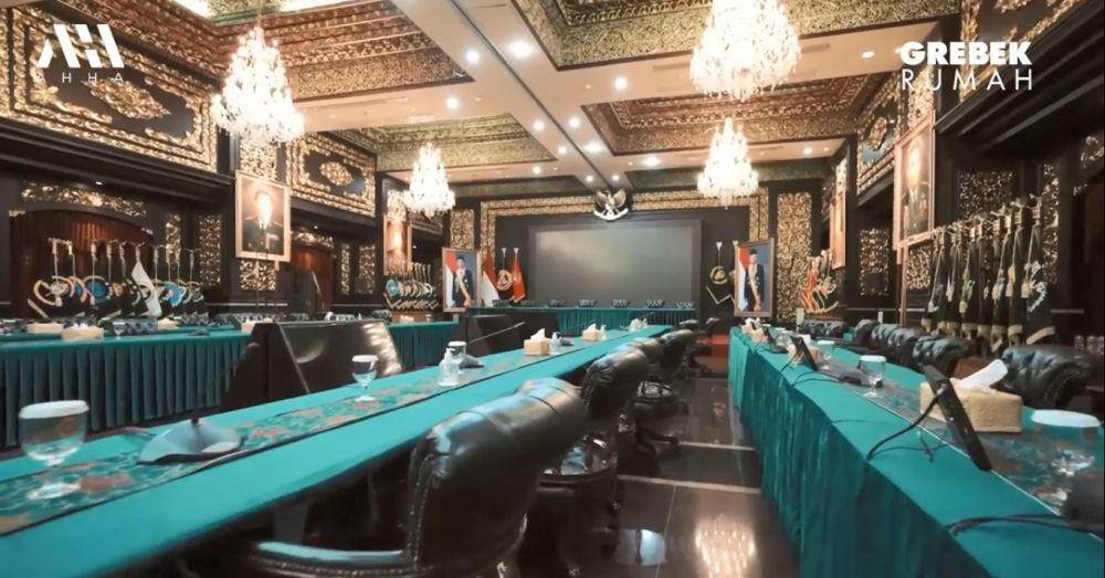 kantor Prabowo Subianto (youtube.com/attahalilintar)
