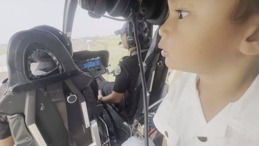 Baim Wong ajak Kiano naik helikopter (YouTube.com/Baim Paula)