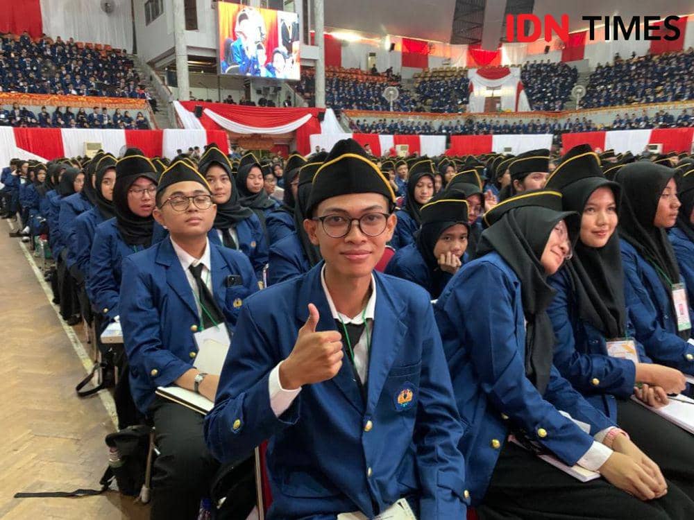 Mahasiswa Farmasi Unila, Reval Hidayat. (IDN Times/Rohmah Mustaurida)