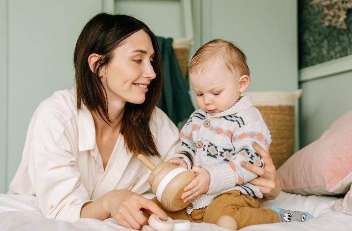 6 Cara Mengatasi Kesepian sebagai New Mom