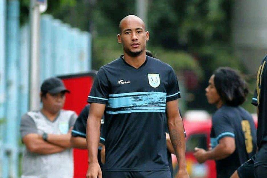 Loris Arnaud

(instagram.com/lorisarnaud78)