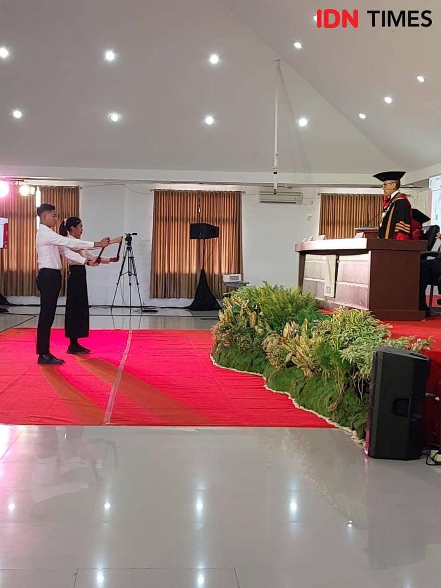 Pengukuhan Mahasiswa Baru ITERA 2023 (IDN Times/Silviana)