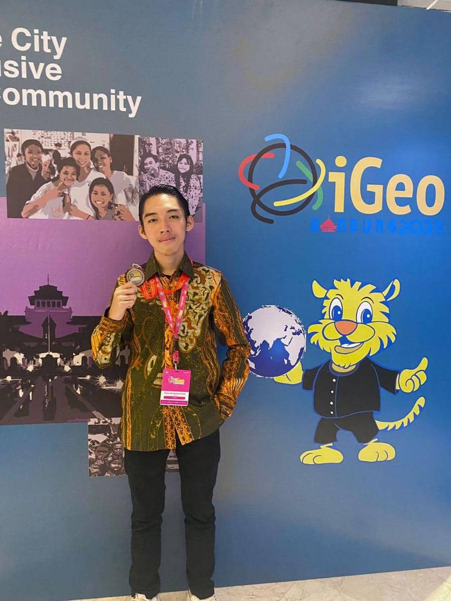 Keren! Siswa SMA Al Kautsar Raih Medali Perak Olimpiade International