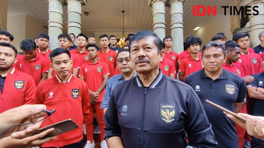 Pelatih Timnas U-17, Indra Safri di Lodji Gandrung, Solo. (IDN Times/Larasati Rey)