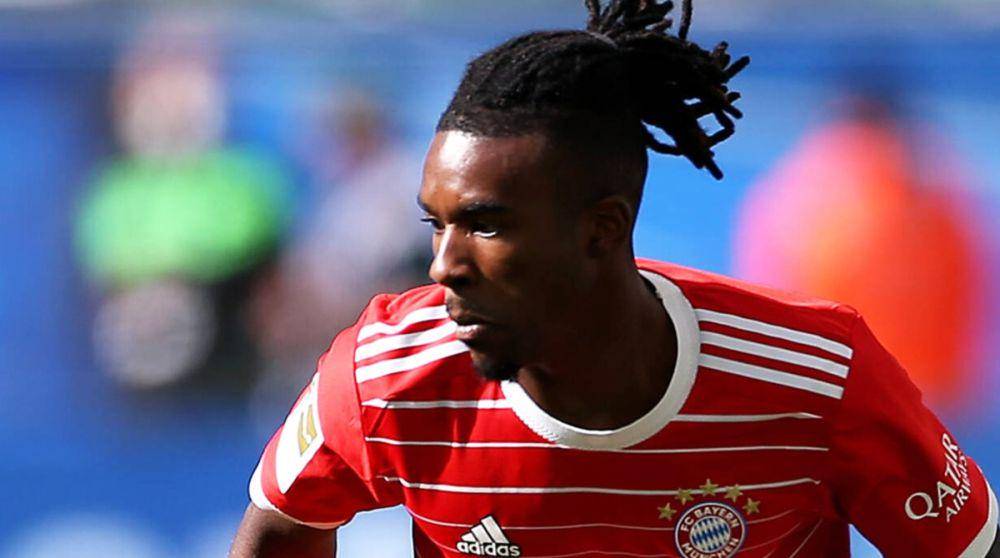 Omar Richards (fcbayern.com)