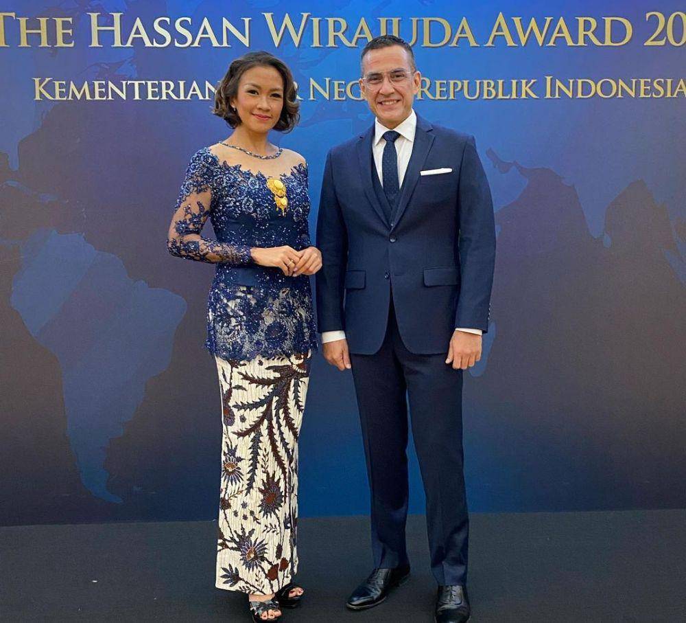 Gaya kebaya ala Melanie Putria (instagram.com/melanieputria)