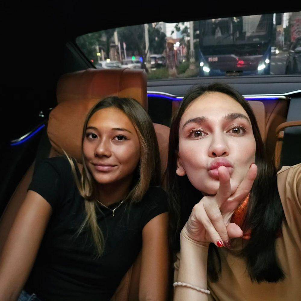potret Suri keponakan Luna Maya (instagram.com/lunamaya)
