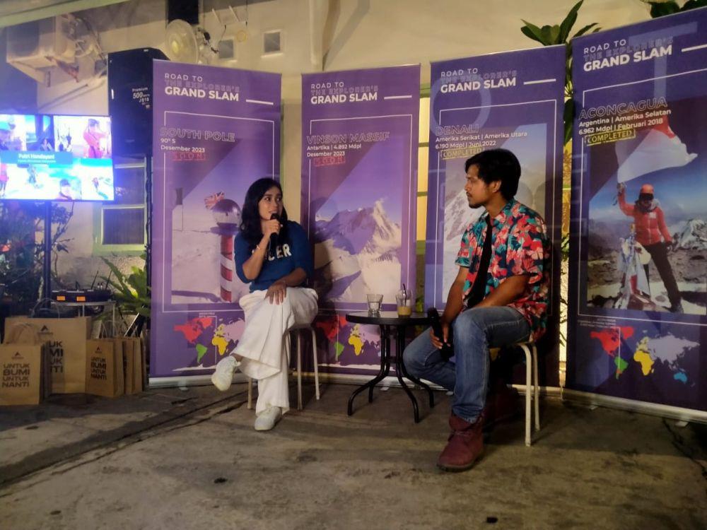 Putri Handayani Separuh Jalan Menuju 9 Puncak Explorer Grand Slam